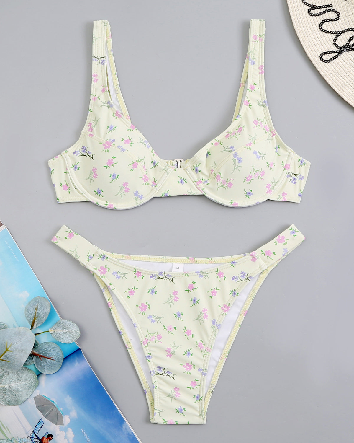 Stijlvolle Lemon Tanga Bikini Slip voor Vrouwen
