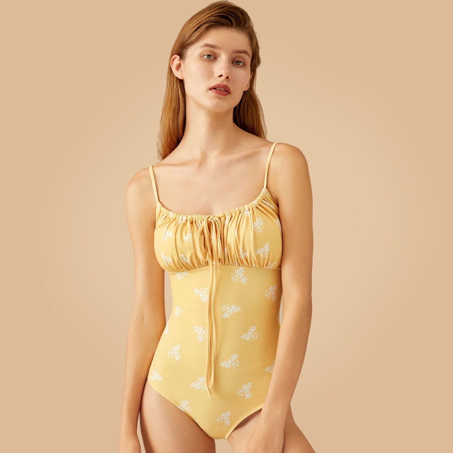 Gestreepte Monokini Met Rimpels Voor Stijlvolle Zomer