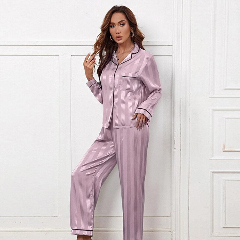Faux Zijde Gestreepte Pyjama met Broek en Shirt