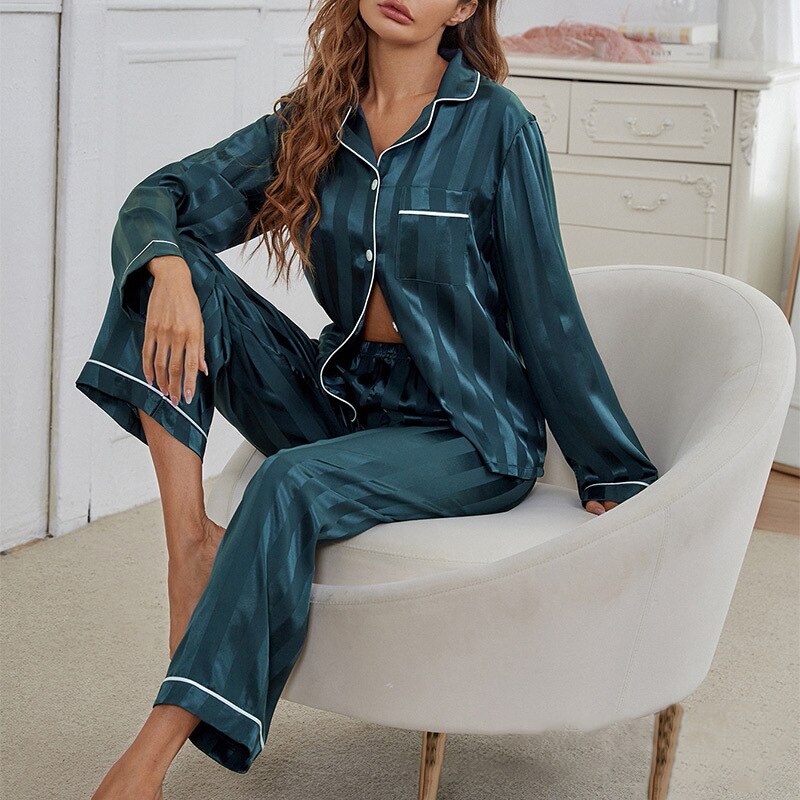 Faux Zijde Gestreepte Pyjama met Broek en Shirt