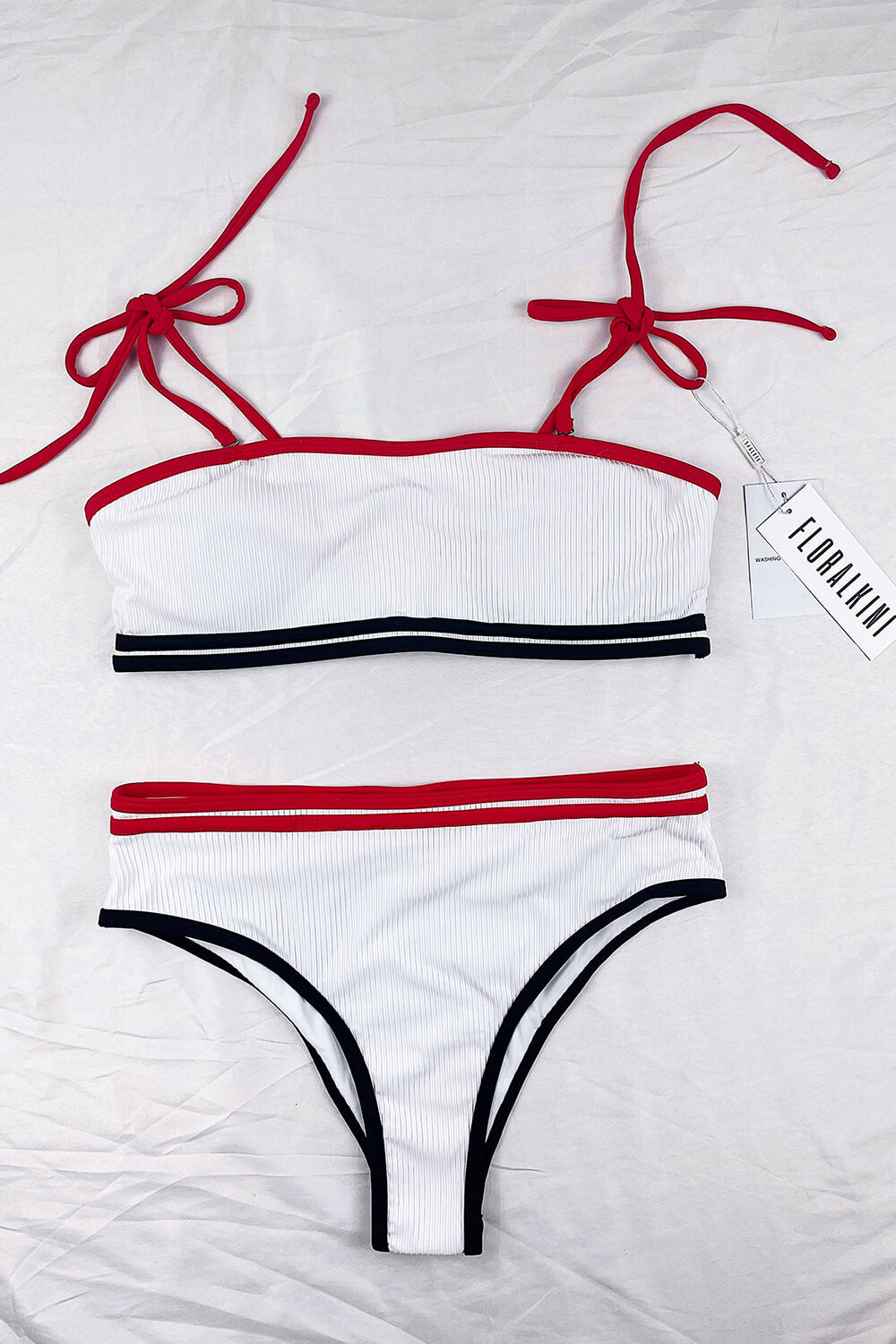 Rood Zwart Gestreepte Bikini Top met Luxe Schouderbanden