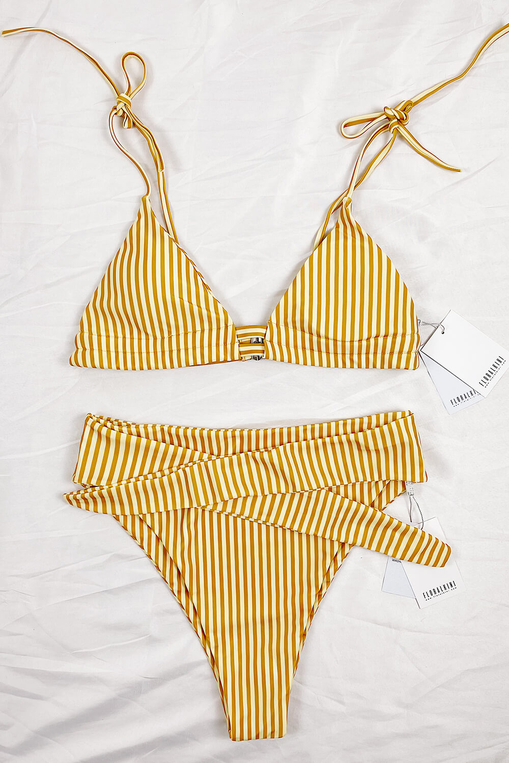 Geel Gestreepte Hoge Taille Bikini Onderdeel Met Strik