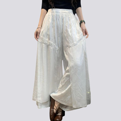 Boho Broek met Wijde Pijpen en Elegante Kantinzet - Stijlvol en Comfortabel