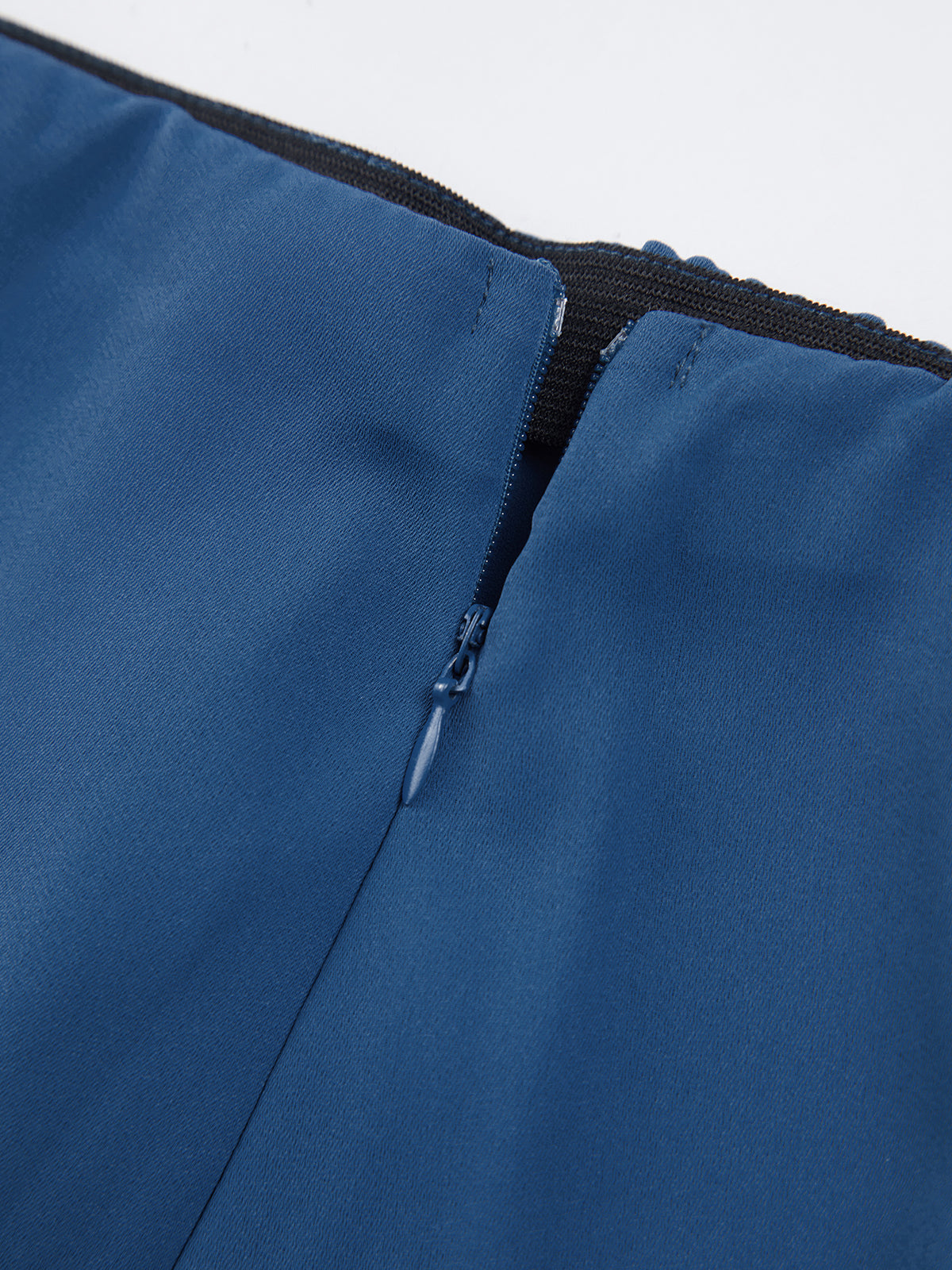 Elegante Midi Rok met Hoge Taille en Eyelet Detail