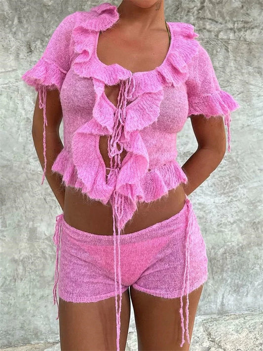 Modieuze Korte Mouwen T-shirt met Rimpels en Shorts