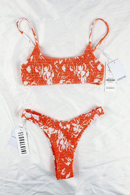 Zalm Kleurige Bloemen Ruched Crop Bikini Top